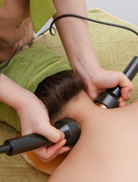 Trị liệu cổ vai gáy, đau lưng