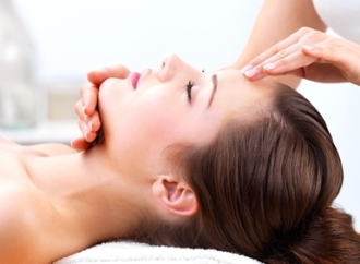 Massage Xoa Bóp Bấm Huyệt Giải Pháp Chữa Đau Đầu, Mất Ngủ Hiệu Quả Không Dùng Thuốc